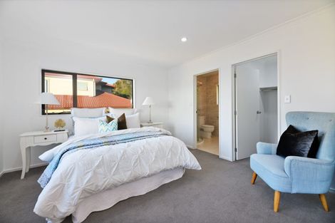 Photo of property in 37c Simpson Road, Ranui, Auckland, 0612