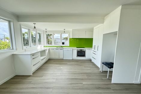 Photo of property in 74 Mcleod Road, Te Atatu South, Auckland, 0610