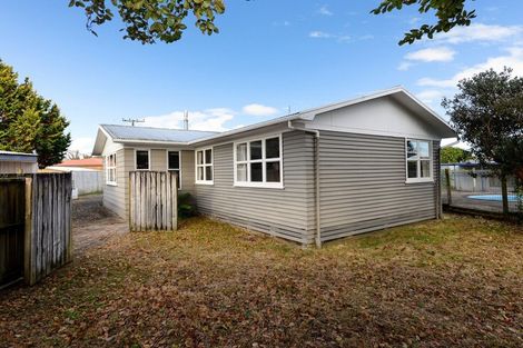 Photo of property in 82 Mount View Road, Melville, Hamilton, 3206