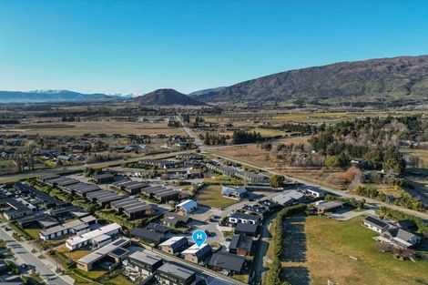 Photo of property in 11 Cleland Close, Wanaka, 9382