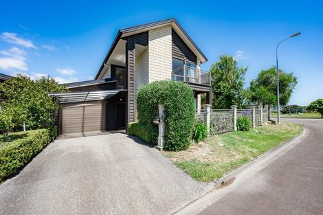 Photo of property in 5 Jade Lane, Paraparaumu, 5032