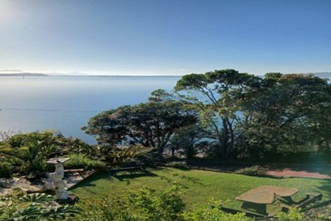 Photo of property in 102 Beach Road, Onerahi, Whangarei, 0110