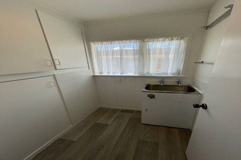 Photo of property in 1/4 Keldale Place, Forrest Hill, Auckland, 0620