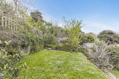 Photo of property in 18 Tawa Terrace, Tawa, Wellington, 5028