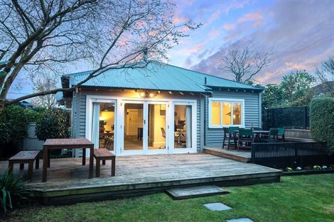 Photo of property in 93 Abberley Crescent, St Albans, Christchurch, 8014