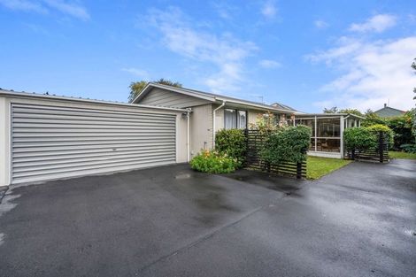 Photo of property in 2/15 Highsted Road, Bishopdale, Christchurch, 8053