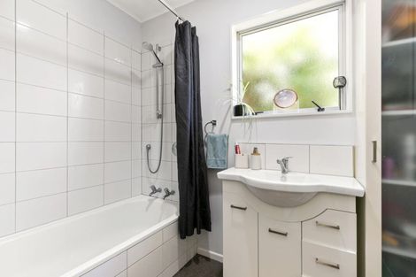 Photo of property in 8f2 Vasanta Avenue, Ngaio, Wellington, 6035