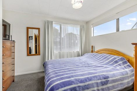 Photo of property in 128 Conclusion Street, Ascot Park, Porirua, 5024
