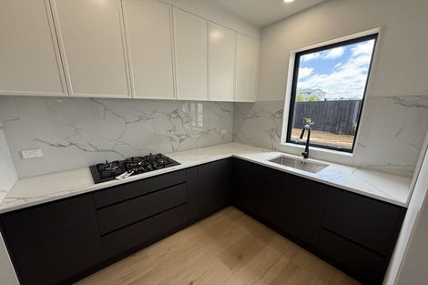 Photo of property in 21 Catalina Avenue, Rosehill, 2113