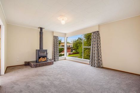 Photo of property in 27 Temuri Place, Glendene, Auckland, 0602