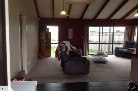 Photo of property in 27 Jeffares Place, Taradale, Napier, 4112