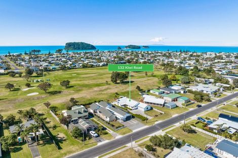 Photo of property in 132 Kiwi Road, Whangamata, 3620