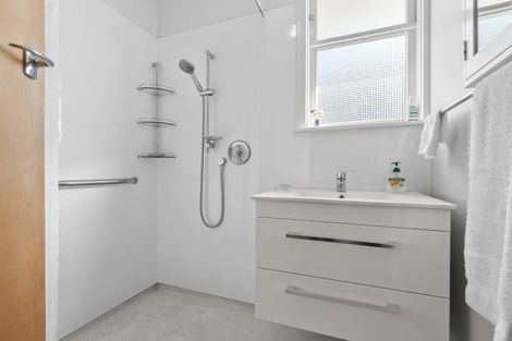 Photo of property in 9 Madden Place, Solway, Masterton, 5810