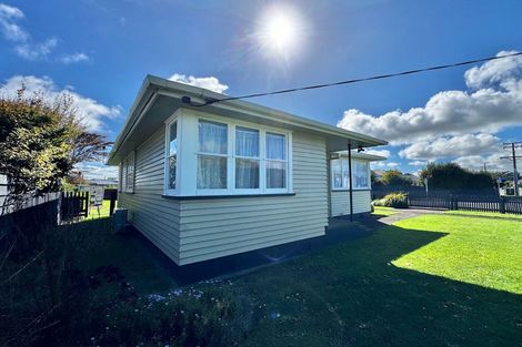 Photo of property in 25 Waihi Road, Hawera, 4610
