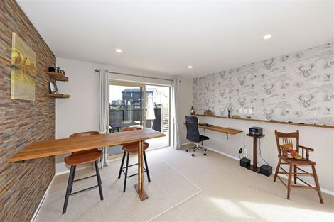 Photo of property in 18 Kahukura Road, Broomfield, Christchurch, 8042