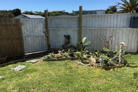 Photo of property in 43 Michael Road, Paraparaumu Beach, Paraparaumu, 5032