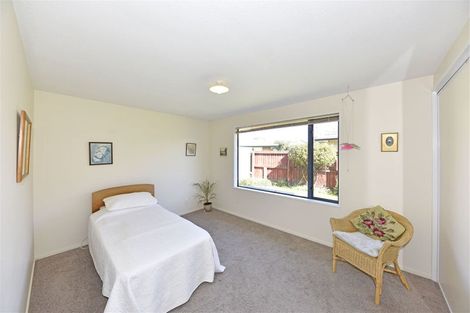 Photo of property in 1a Topham Lane, Hornby, Christchurch, 8042