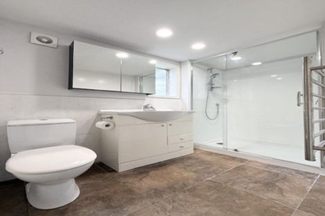 Photo of property in 10 Castleton Street, Birkdale, Auckland, 0626