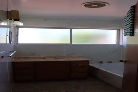 Photo of property in 5 Murvale Drive, Bucklands Beach, Auckland, 2014