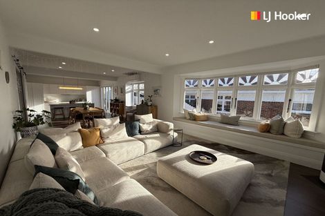 Photo of property in 104 Forbury Road, Saint Clair, Dunedin, 9012