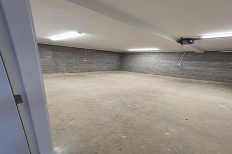 Photo of property in 9a Grumman Lane, Newlands, Wellington, 6037