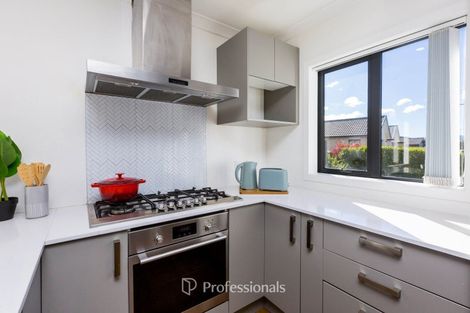 Photo of property in 32 Filmer Crescent, Wallaceville, Upper Hutt, 5018