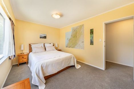 Photo of property in 12 The Track, Plimmerton, Porirua, 5026