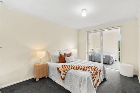 Photo of property in 2/64a Toorak Avenue, Avonhead, Christchurch, 8042