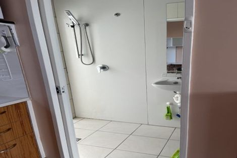 Photo of property in 247a Glenfield Road, Hillcrest, Auckland, 0627