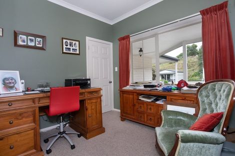 Photo of property in 67 Sandon Road, Feilding, 4702