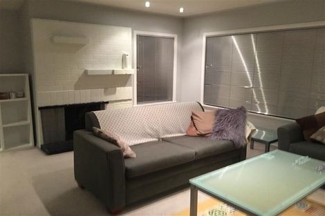 Photo of property in 22 Shanaway Rise, Hillcrest, Auckland, 0627