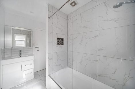 Photo of property in 51 Hallberry Road, Mangere East, Auckland, 2024