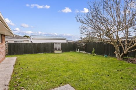 Photo of property in 37 Kapanui Road, Waikanae, 5036