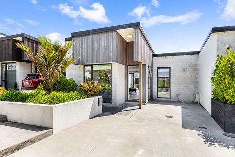 Photo of property in 31b Westgate Drive, Westgate, Auckland, 0614