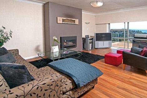Photo of property in 84 Mellons Bay Road, Mellons Bay, Auckland, 2014
