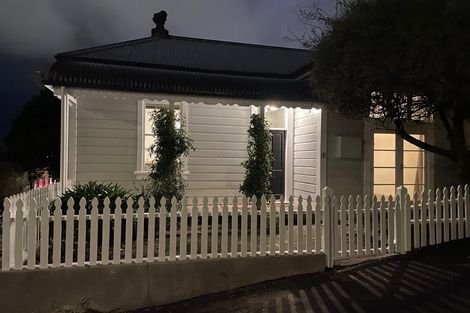 Photo of property in 1 Pitarua Street, Thorndon, Wellington, 6011