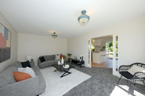 Photo of property in 76 Greendale Avenue, Avonhead, Christchurch, 8042