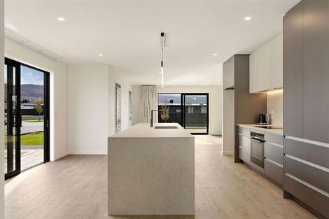 Photo of property in 38 Wallis Drive, Cromwell, 9310