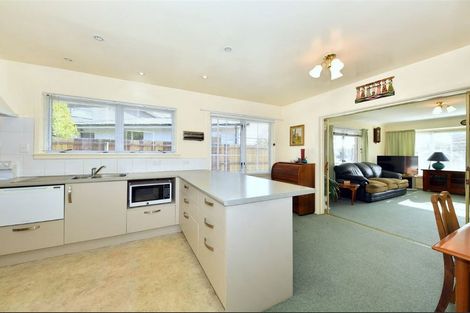 Photo of property in 1/9 Lombard Place, Avonhead, Christchurch, 8042