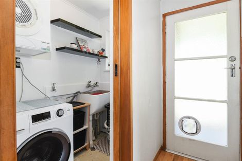 Photo of property in 6 Hawk Place, Selwyn Heights, Rotorua, 3015