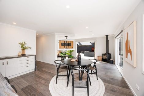 Photo of property in 47 Karina Terrace, Roslyn, Palmerston North, 4414