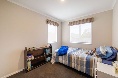 Photo of property in 10 Galea Grove, Kelvin Grove, Palmerston North, 4414