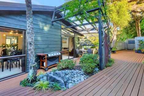 Photo of property in 4 Mizzen Place, Whitby, Porirua, 5024