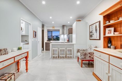 Photo of property in 11 Cambie Avenue, Red Beach, 0932