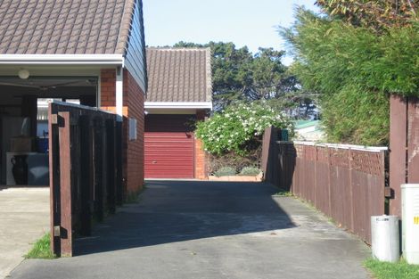 Photo of property in 10a Olive Terrace, Paraparaumu Beach, Paraparaumu, 5032