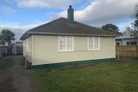 Photo of property in 21 Pukepapa Road, Marton, 4710