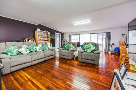Photo of property in 63 Myers Road, Manurewa East, Auckland, 2102