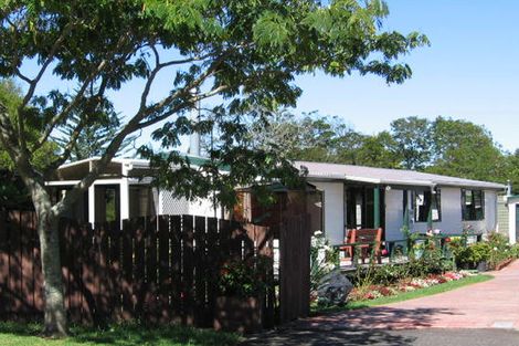 Photo of property in 55b Nui Mana Place, Te Atatu South, Auckland, 0610