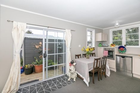 Photo of property in 1064 Heaphy Terrace, Fairfield, Hamilton, 3214