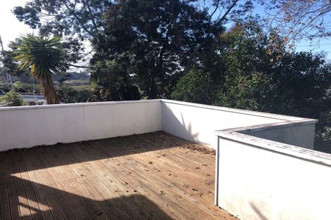 Photo of property in 334 Triangle Road, Massey, Auckland, 0614